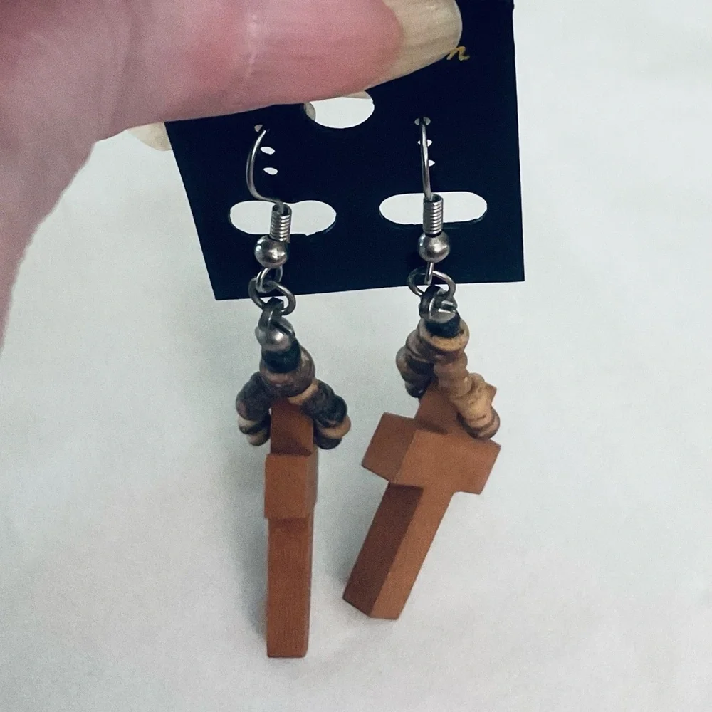 Cross Earrings Wood With Beads Fishhook/Shepherds Hook NWT Brown 2.75 inch drop - Picture 5 of 7